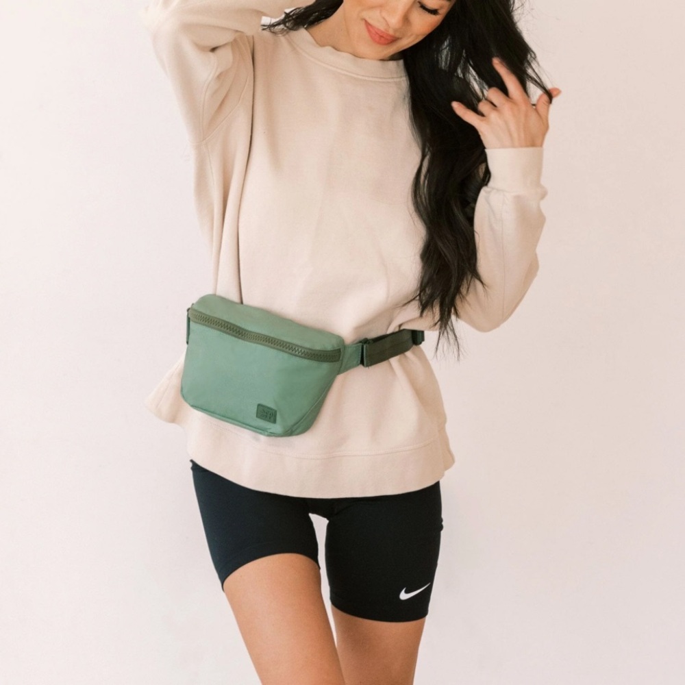 Freshly picked Sierra Berlin Fanny Pack